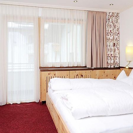 Hotel Kristall B&B Ισγκλ Εξωτερικό φωτογραφία