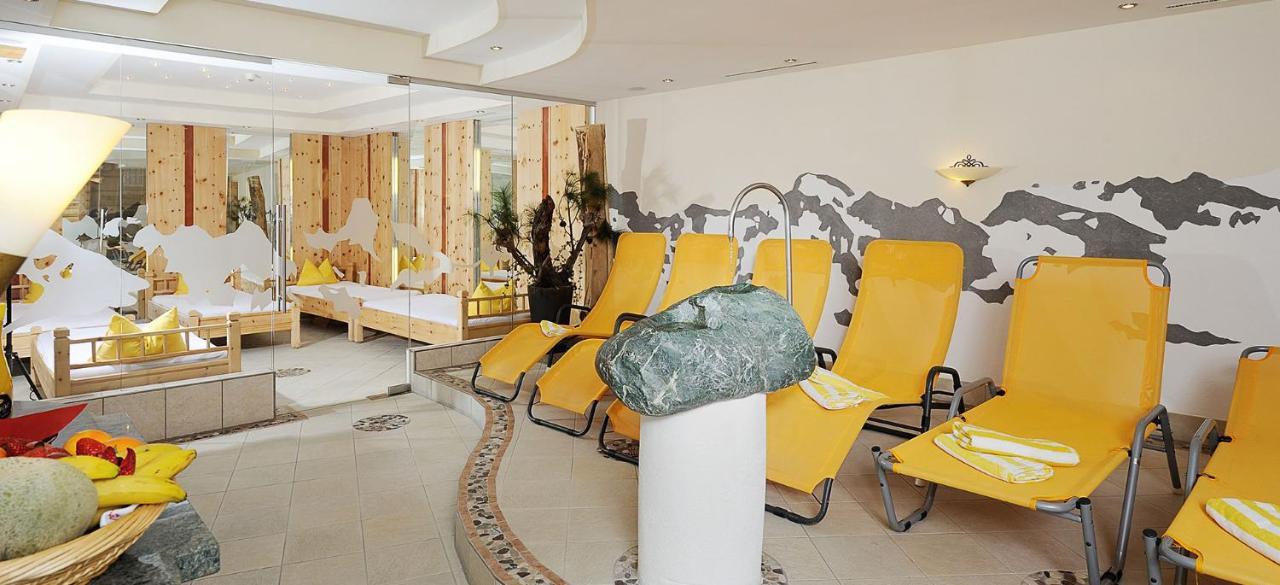 Hotel Kristall B&B Ισγκλ Εξωτερικό φωτογραφία