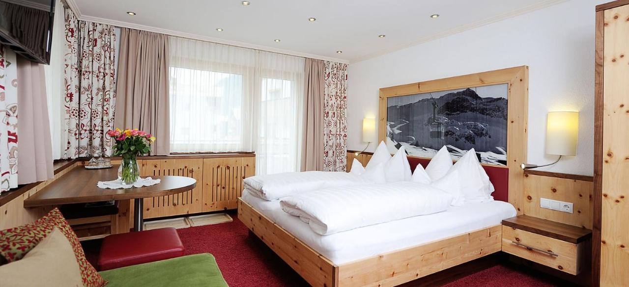 Hotel Kristall B&B Ισγκλ Εξωτερικό φωτογραφία